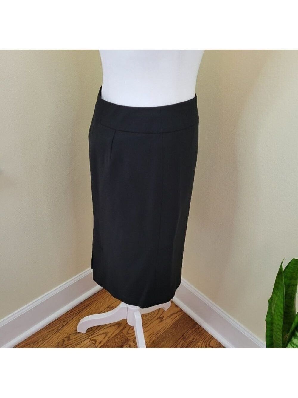 Ann Taylor Pencil Skirt Flat Front Black Business Career Wear Women's Size 0P - Picture 5 of 12